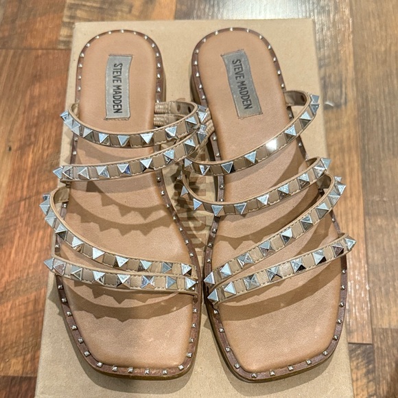 Steve Madden Skyler beige Studded Sandals - Picture 1 of 2